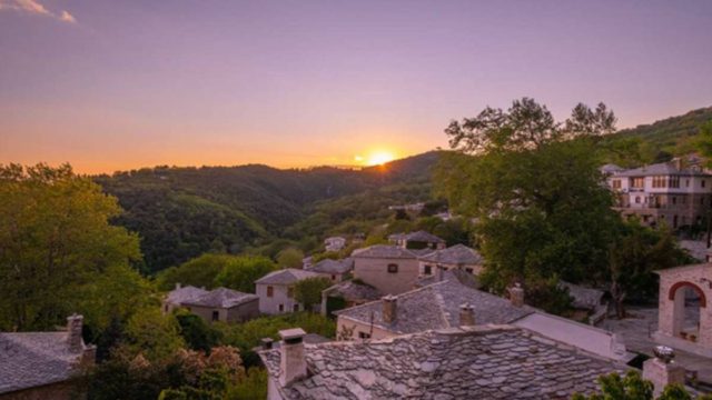 Εκδρομή στο Πήλιο: Ανακαλύπτουμε το πέτρινο «μυστικό» χωριό του χτισμένο στις πλαγιές του βουνού