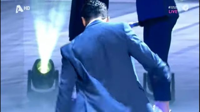 Άρχοντας: Το λεβέντικο ζεϊμπέκικο πρωταγωνιστή κορυφαίας σειράς που έφερε «σεισμό» στο πλατό