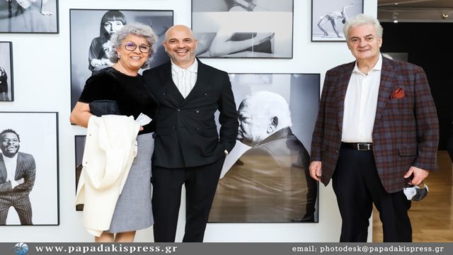Τα εγκαίνια της έκθεσης φωτογραφίας “Terry Tsiolis”: Portraits στο Μουσείο Μπενάκη (Πειραιώς 138)