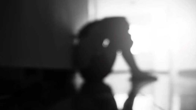 Σοκ και φρίκη: 12χρονη γέννησε το παιδί του 14χρονου αδερφού της μετά από βιασμό