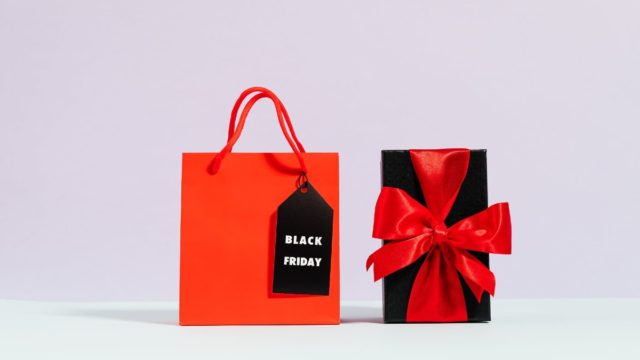 Black Friday: Σοκαριστικές προσφορές στα Public με έκπτωση μέχρι και 60% – Τι να αγοράσεις