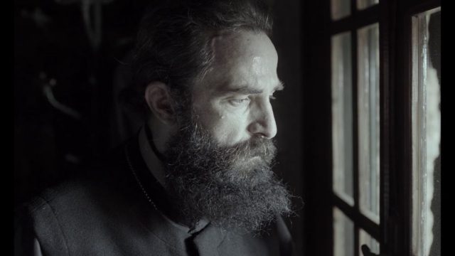 Άρης Σερβετάλης: Τον “δικαιώνει” η εταιρεία παραγωγής του “Ρινόκερου”