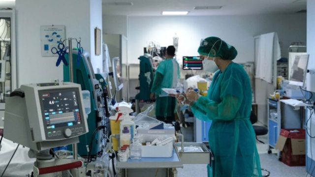 Κορωνοϊός: 5.991 νέα κρούσματα και 69 θάνατοι – Στους 594 οι διασωληνωμένοι