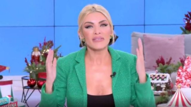 Ούρλιαξε από χαρά η Κατερίνα Καινούργιου: Στον “αέρα” ανακοίνωσε την επανασύνδεση