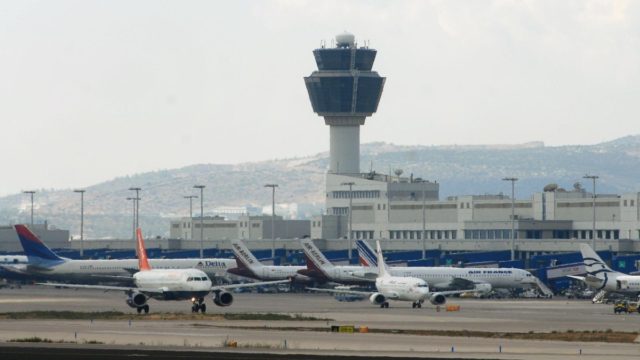 Σε ανοδική πορεία η επιβατική κίνηση στα αεροδρόμια της χώρας