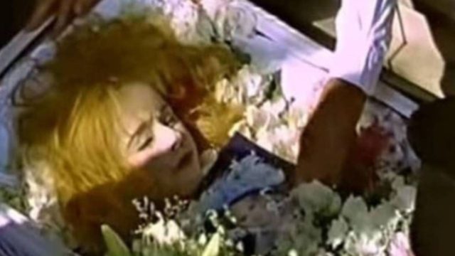 “Είναι ντροπή”: Η αποκάλυψη για τη νεκρή Αλίκη Βουγιουκλάκη που σοκάρει!