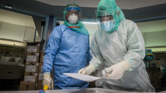 Βόλος: Ανεμβολίαστος υπέγραψε να μην διασωληνωθεί κι έχασε τη ζωή του – «Είναι αυτοκτονία» λένε δικοί του άνθρωποι