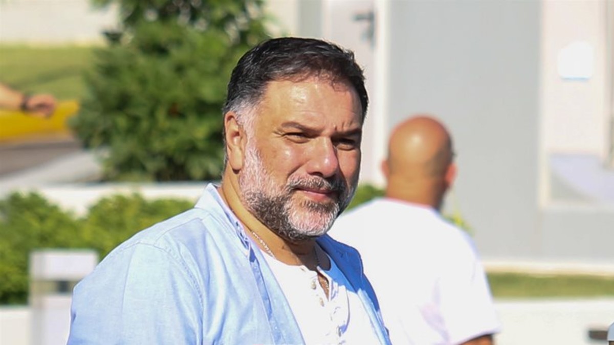 Συγκλονίζει ο Γρηγόρης Αρναούτογλου για τον κορωvοϊό: «Λόγω της παχυσαρκίας μου, όλο αυτό επιβαρύνει την υγεία μου»
