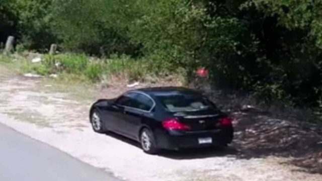 Αυτός ο παππούς σταματάει στον δρόμο και κάνει κάτι περίεργο  – Όταν αντιλαμβάνεται την κρυφή κάμερα δεν θα πιστέψετε την αντίδρασή του