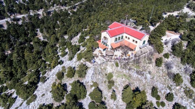 Η φωτογραφία της ημέρας: Η βδομάδα μας ξεκινάει από το Μπάφι της Πάρνηθας