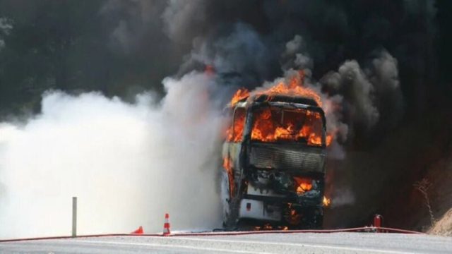 Ανείπωτη τραγωδία στη Βουλγαρία: 45 νεκροί από φωτιά σε λεωφορείο – 12 παιδιά ανάμεσά τους (photo)