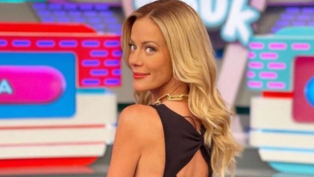 H…  ακατάλληλη περιγραφή στο «Celebrity Ρουκ Ζουκ» – Άφωνη η Ζέτα Μακρυπούλια (ΒΙΝΤΕΟ)