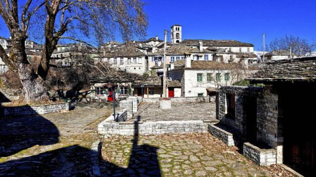 Δίλοφο: Το ιστορικό χωριό που είναι ένα από τα ομορφότερα του Ζαγορίου!