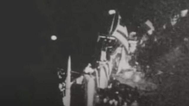 «Σκάσε μην σε καθαρίσω»: Ο οδηγός του τανκ που μπήκε στο Πολυτεχνείο!