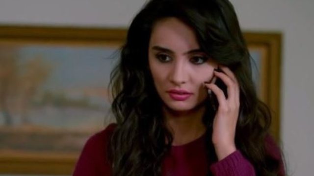 Elif: Έξω φρενών η Παρλά – Μαθαίνει πως ο Κερέμ νοίκιασε σπίτι στη βοηθό του