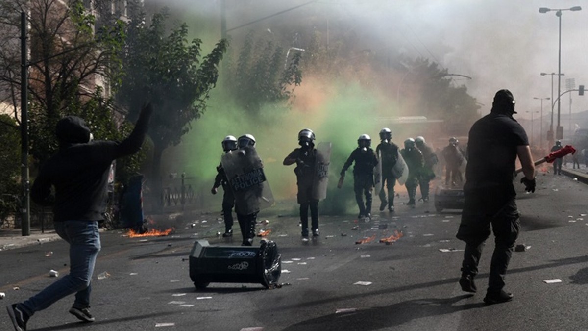 Επεισόδια στο Μαρούσι: Το “οπλοστάσιο” των 57 οπαδών που συνελήφθησαν (photo)