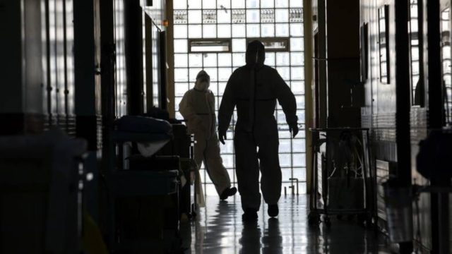 Επίταξη ιδιωτών γιατρών: Σε Βόρεια Ελλάδα και Θεσσαλία τα πρώτα φύλλα πορείας – Τα σενάρια που εξετάζει η κυβέρνηση για την έκρηξη κρουσμάτων