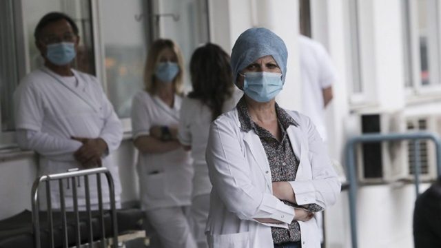 Οικονόμου: “Ξεκινά αύριο η επίταξη των ιδιωτών γιατρών”
