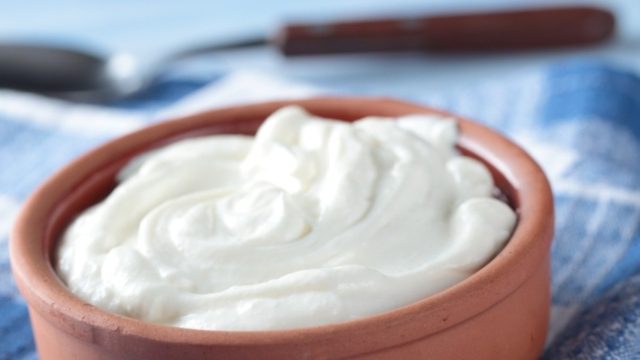 Μην τα τρώτε μόνο αξιοποιήστε τα κι αλλιώς – Με υλικά που έχετε στο σπίτι και λίγο γιαούρτι δείτε τι μπορείτε να κάνετε