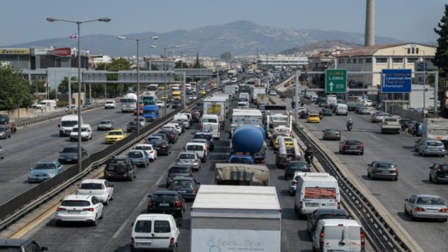 Κυκλοφοριακό χάος στους δρόμους της Αττικής: Που θα ταλαιπωρηθείτε (photo)
