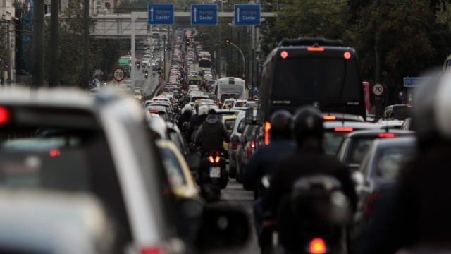 Κυκλοφοριακό κομφούζιο: Μποτιλιάρισμα από νωρίς στον Κηφισό – Σε ποιους δρόμους παρατηρείται κίνηση (photo)