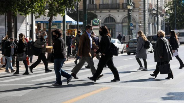 Εστίες υπερμετάδοσης: Αυτά είναι τα 3 μέρη που κολλάνε οι περισσότεροι κορωνοϊό στην Ελλάδα