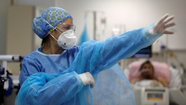 Κορωνοϊός: 6.801 νέα κρούσματα και 67 θάνατοι – Στους 503 οι διασωληνωμένοι