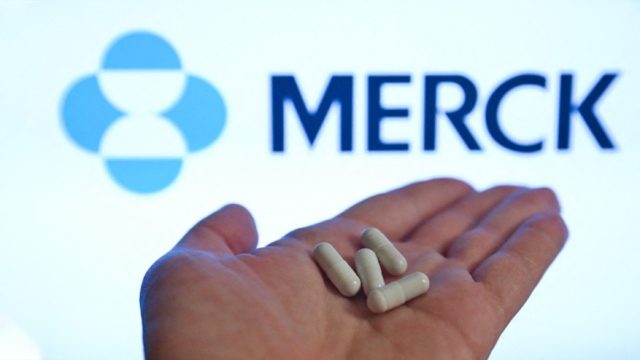 Χάπι της Merck για τον κορωνοϊό και μονοκλωνικά: Πότε αναμένονται στην Ελλάδα – Σε τι ποσότητες