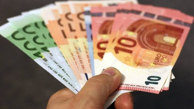 Εξελίξεις με το κοινωνικό μέρισμα: Αυτοί το παίρνουν την τελευταία στιγμή