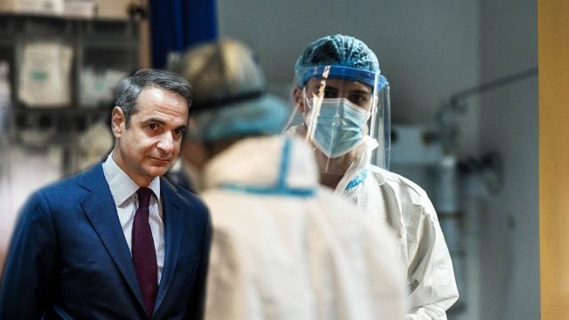 Η ΟΕΝΓΕ ξεφτίλισε τον Μητσοτάκη: Πληρώστε τις απλήρωτες εφημερίες έξι μηνών και αφήστε τα βοηθήματα