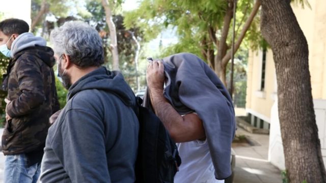 Μοσχάτο: «Με παρεξήγησαν, δεν έκανα τίποτα κακό», λέει ο καθηγητής που κατηγορείται για σεξουαλική παρενόχληση 11χρονης μαθήτριας