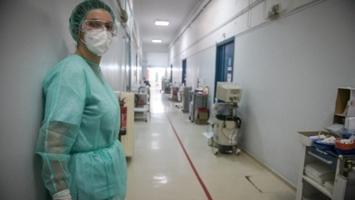 Τραγωδία στην Πάτρα: Ζευγάρι ηλικιωμένων με κορωνοϊό «έφυγε» με πέντε μέρες διαφορά