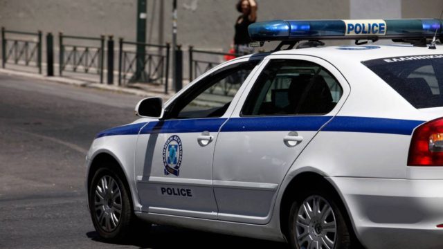 Άγιος Παντελεήμονας: 35χρονος αυνανιζόταν έξω από δημοτικό σχολείο