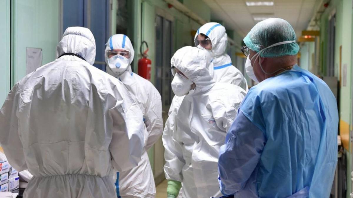 Σοκ στη Θεσσαλονίκη: Πέθανε 22χρονος ανεμβολίαστος που νοσηλευόταν στο “Παπαγεωργίου”