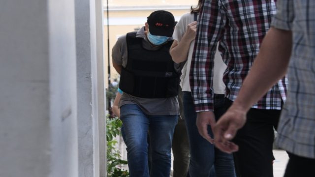 Στον Ευαγγελισμό με κορωνοϊό ο ψευτογιατρός – Υποστηρίζεται με οξυγόνο!