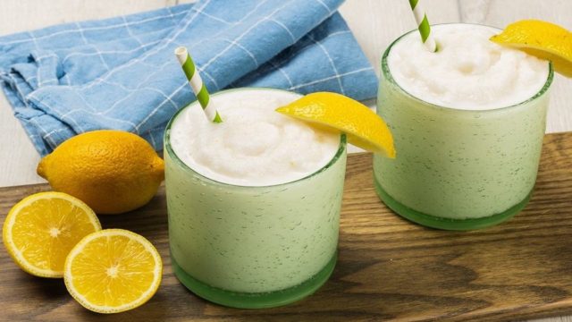 Λεμονάδα σαν Pina Colada! H συνταγή για τo viral ρόφημα με λεμόνι