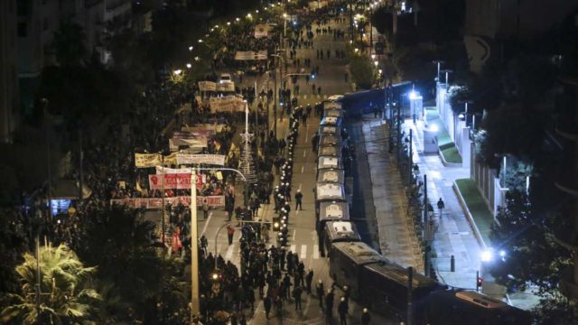 «Αστακός» η Αθήνα για το Πολυτεχνείο: Όλες οι κυκλοφοριακές ρυθμίσεις και οι κλειστοί σταθμοί του Μετρό