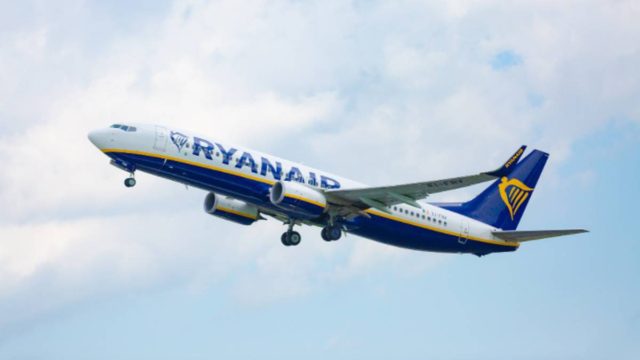 Ryanair: Ασύλληπτες προσφορές για τα Χριστούγεννα!