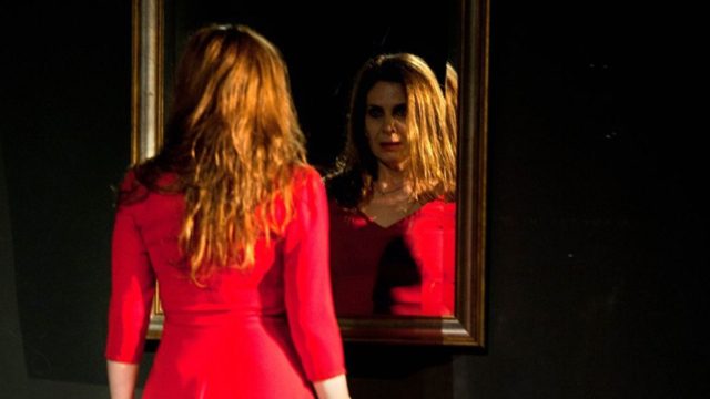 “Η πόρνη από πάνω”: Για 10η σεζόν στο Θέατρο CORONET