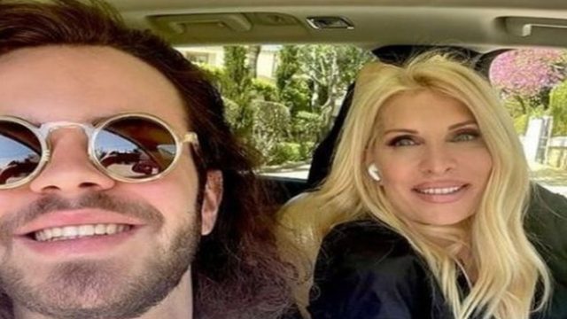 Ελένη Μενεγάκη: Ανέβασε φωτογραφία με τον Λάτσιο για να ευχηθεί στο γιο της αλλά δεν παρατήρησε ότι…