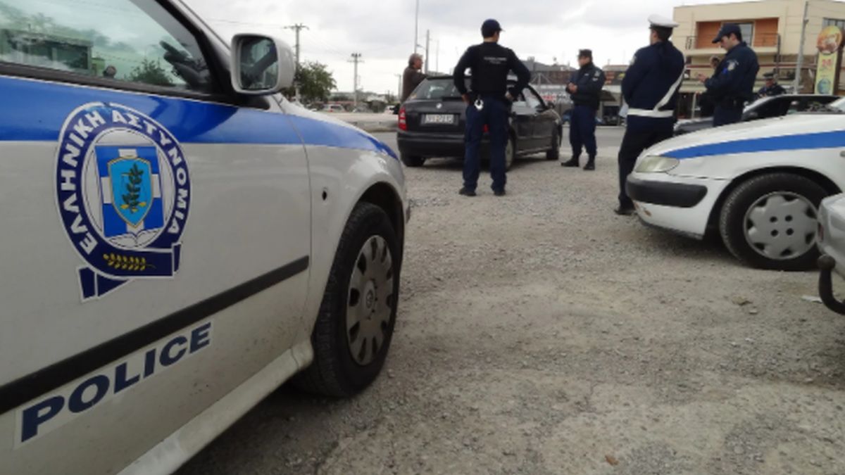 Απίστευτο σκηνικό στη Πάτρα!: Την τσάκωσαν να κλέβει…