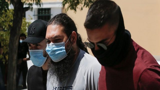 Ιερέας με βιτριόλι: Αρνήθηκε τη κατηγορία για απόπειρα ανθρωποκτονίας