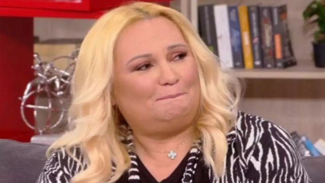 Αγνώριστη η Καίτη Φίνου: Δείτε πως είναι μετά τη τεράστια αλλαγή