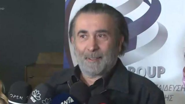 “Καρφιά” Λαζόπουλου για Μουτσινά: “Δεν κάνει σάτιρα, αλλά μεσημεριανό”