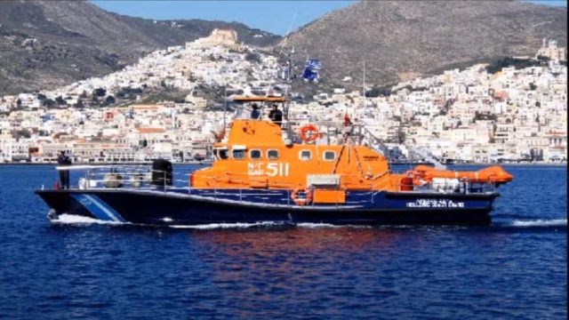 Xανιά: Διασώθηκαν 68 μετανάστες από το Λιμενικό – Ένας ανασύρθηκε νεκρός (photos)