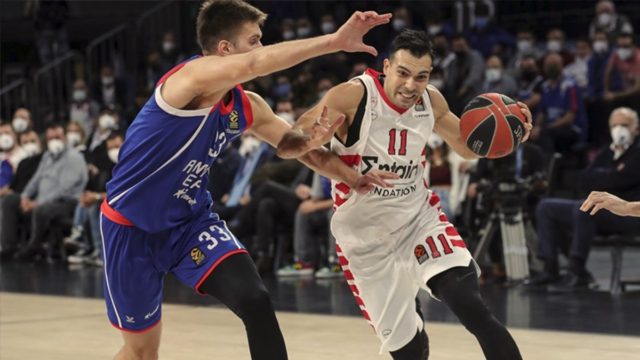 Εφές-Ολυμπιακός 88-69: Μπλακ άουτ στο φινάλε
