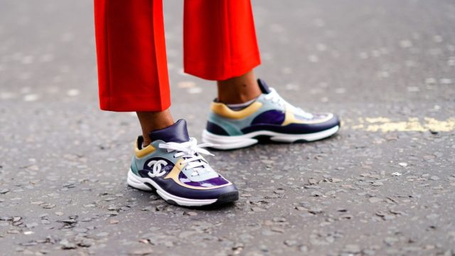 Τα 8 ζευγάρια sneakers που θα φορεθούν πολύ φέτος τον χειμώνα! (photos)