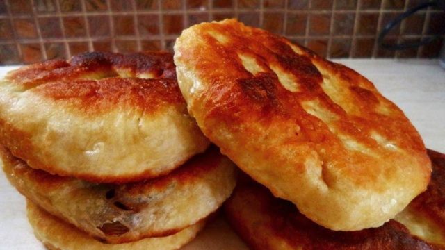 Τηγανόψωμα με τη συνταγή της γιαγιάς για όταν… θέλουμε να φάμε κάτι στα γρήγορα