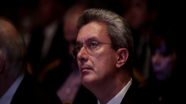 Το ‘πε και το ‘κανε ο Νίκος Χατζηνικολάου – «Δολοφονίες χαρακτήρων» με 100 ευρώ