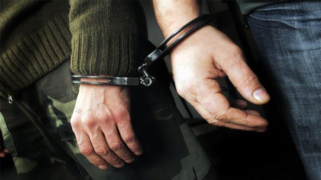 Αχαΐα: Ζευγάρι “ξάφρισε” 17 σπίτια σε ενάμιση χρόνο – Απειλούσαν και εκβίαζαν φύλακα